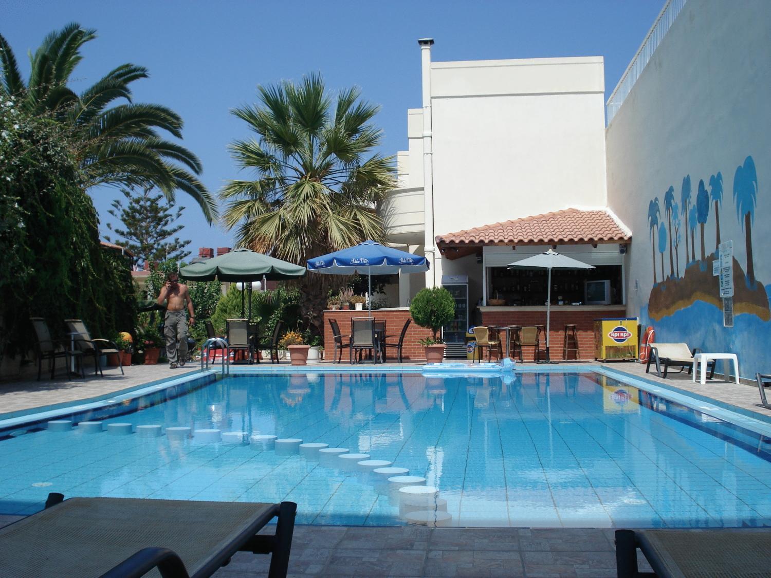 Akatos Hotel Agia Marina  Exterior photo