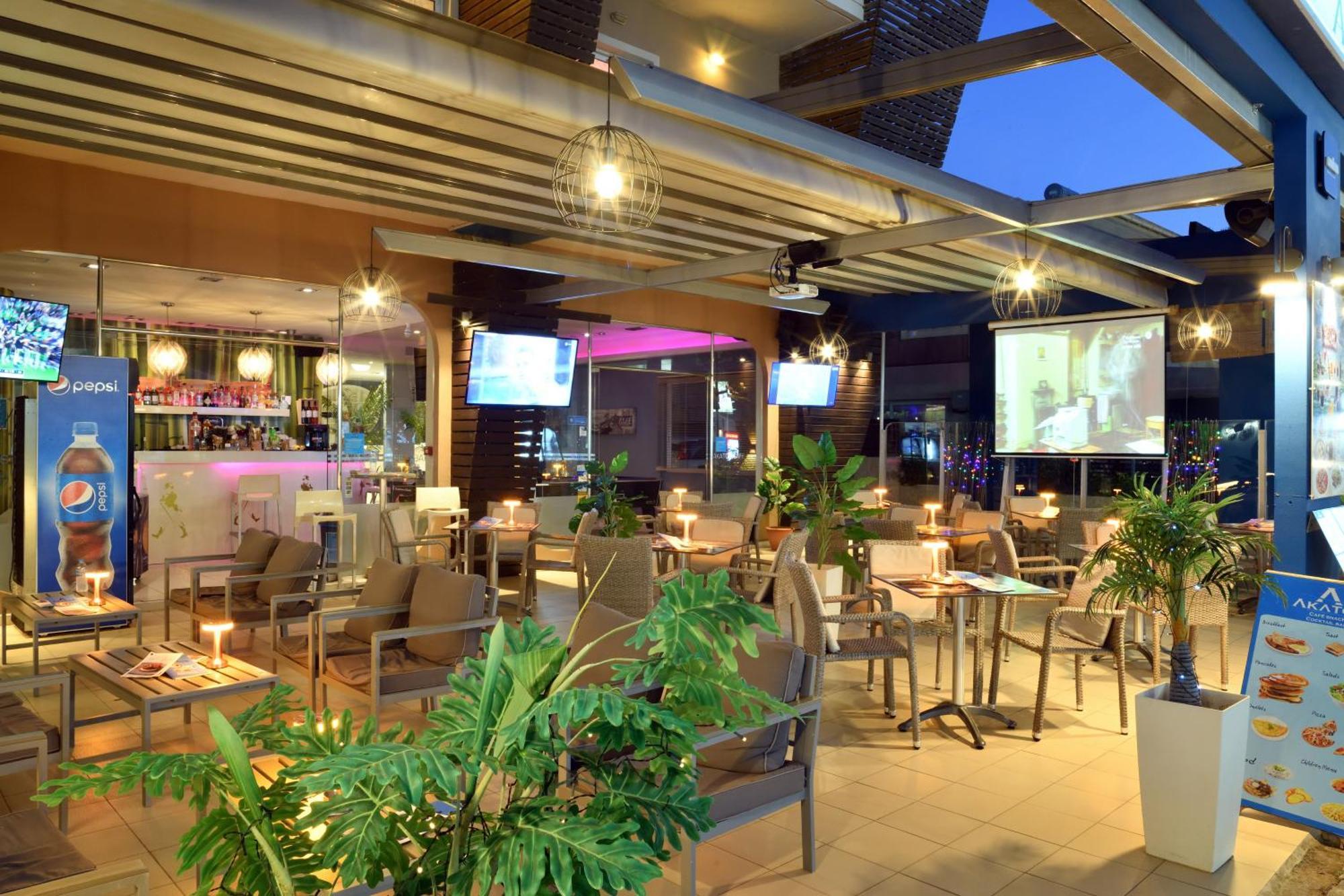 Akatos Hotel Agia Marina  Exterior photo